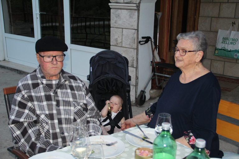 FESTA U RADOVČIĆIMA: 60 godina braka Luce i Đura Ljubić