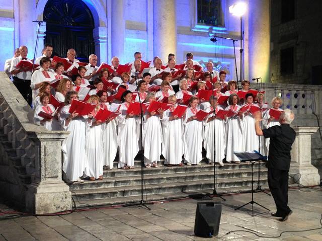 UČLANITE SE U ZBOR LIBERTAS: pjevajte u društvu!