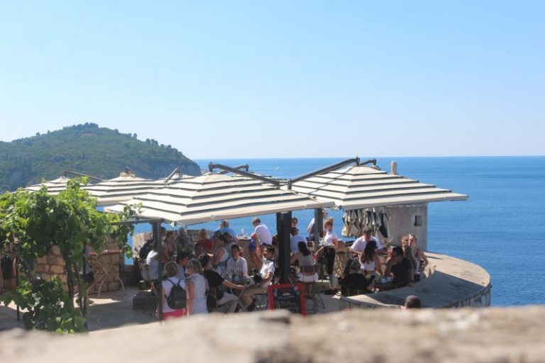 PREKOMJERNI TURIZAM Dubrovnik je  s 36 turista po stanovniku na vrhu europske ljestvice