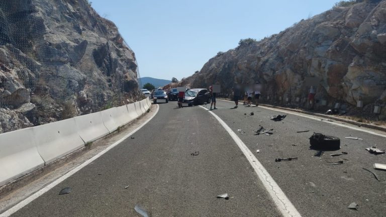 PROMETNA NESREĆA KOD SLANOG Jedna osoba lakše ozlijeđena, promet se odvija otežano