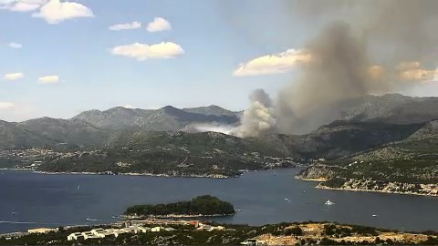 TRAGIČNA VIJEST: tijekom gašenja požara smrtno stradao vatrogasac