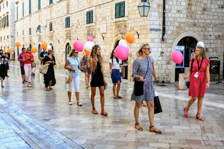 Humanitarni hod za žene ovu nedjelju na Stradunu