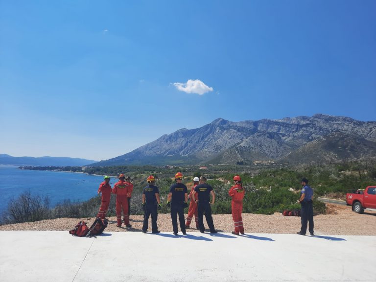 Članovi HGSS-a spasili slovenske turiste koje su se izgubili na brdu Sv. Ilija