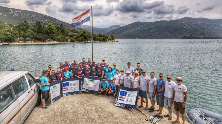 FOTO: Ronioci su dva dana čistili podmorje na Bistrini i u Luci