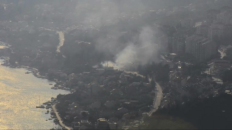 ZA VATROGASCE NEMA MIRA Od spašavanja djeteta iz vozila do gašenja požara