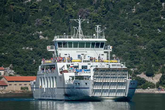 Od vikenda dodatni trajekt na liniji Orebić-Korčula