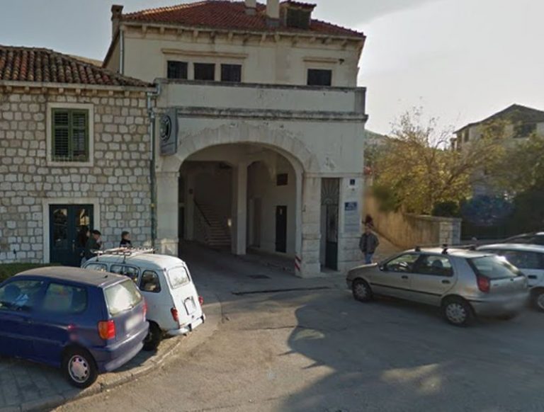 Sanitat postigao dogovor s novim vlasnikom – parkiralište u Radeljeviću do kraja studenog