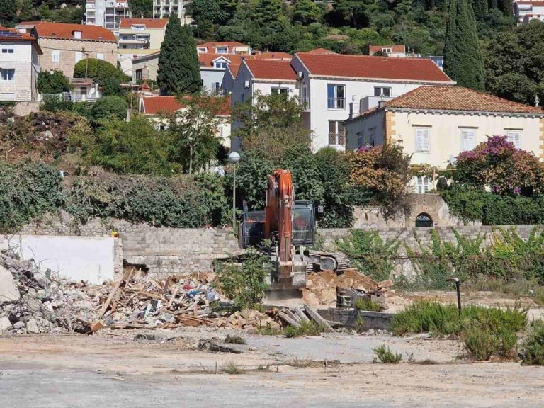 Zatvoren dio ulice Silvija Strahimira Kranjčevića