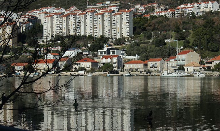 U Mokošici izvođač radova na izgradnji zgrade oštetio kolektor fekalne odvodnje