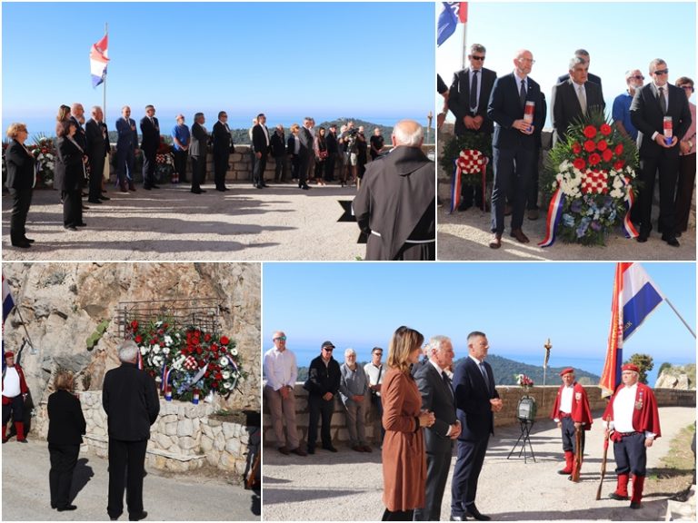 Na Orsuli položeni vijenci u spomen na ubijene konavoske domobrane
