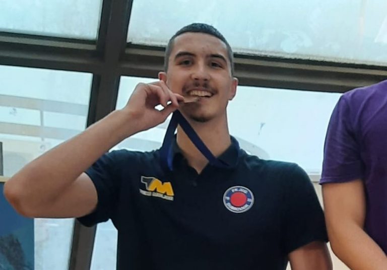 Plivač Juga Vlaho Nenadić isplivao novi juniorski rekord Hrvatske na 200 slobodno