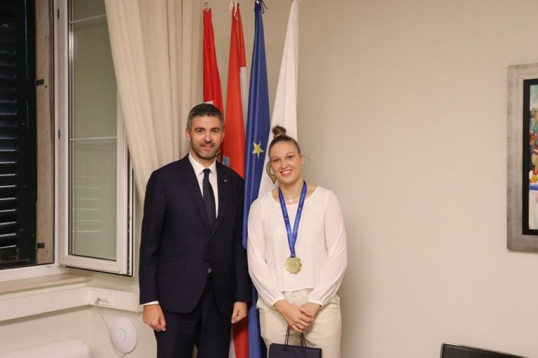 Europska prvakinja Petrunjela Pavić kod gradonačelnika Frankovića