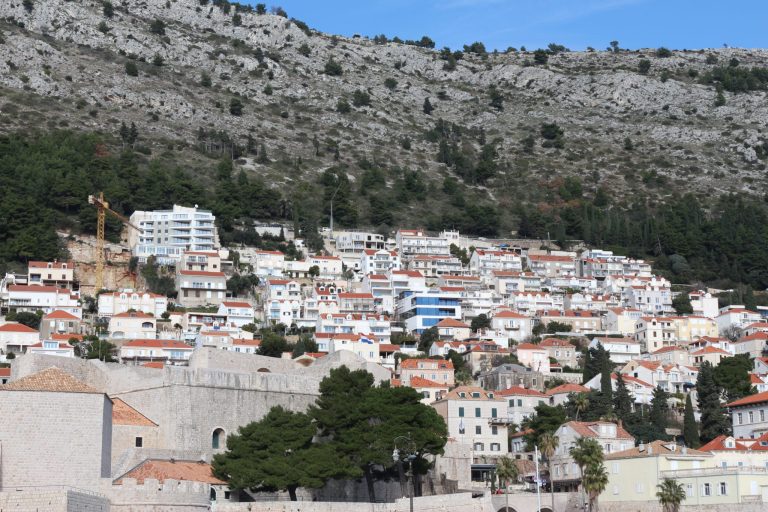 Što će novi “Bačićevi zakoni” značiti za izgradnju u sv. Jakovu i na padinama Srđa?