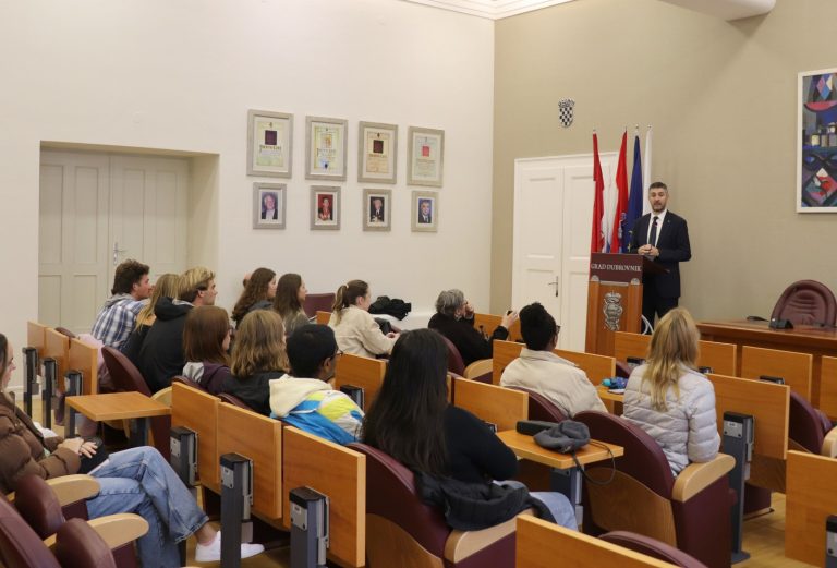 Gradonačelnik održao predavanje studentima programa ”Semester at Sea”
