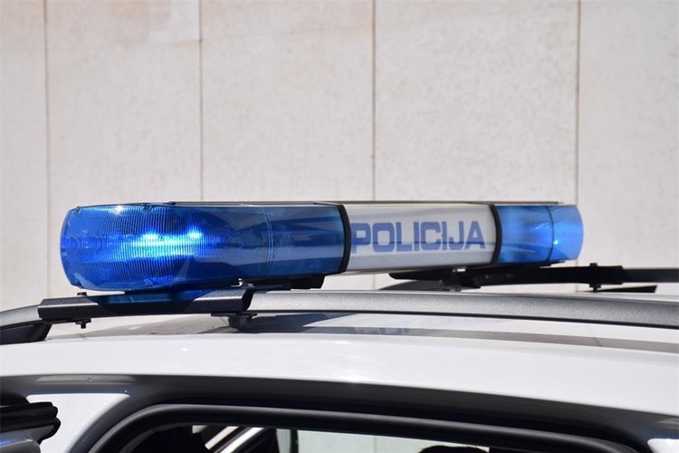 Metković: Policija vrlo brzo pronašla dvojac osumnjičen za tešku krađu