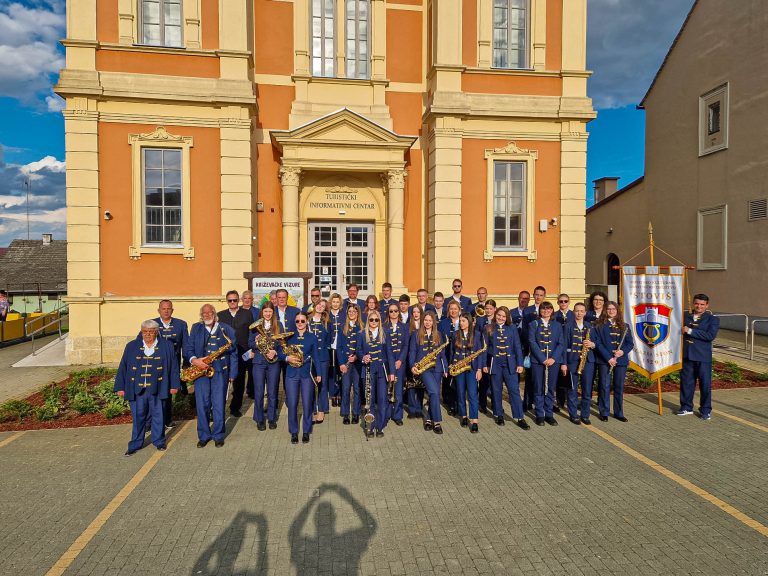 Božićni koncert Glazbe Ston uz premijerni nastup dviju novoosnovanih klapa
