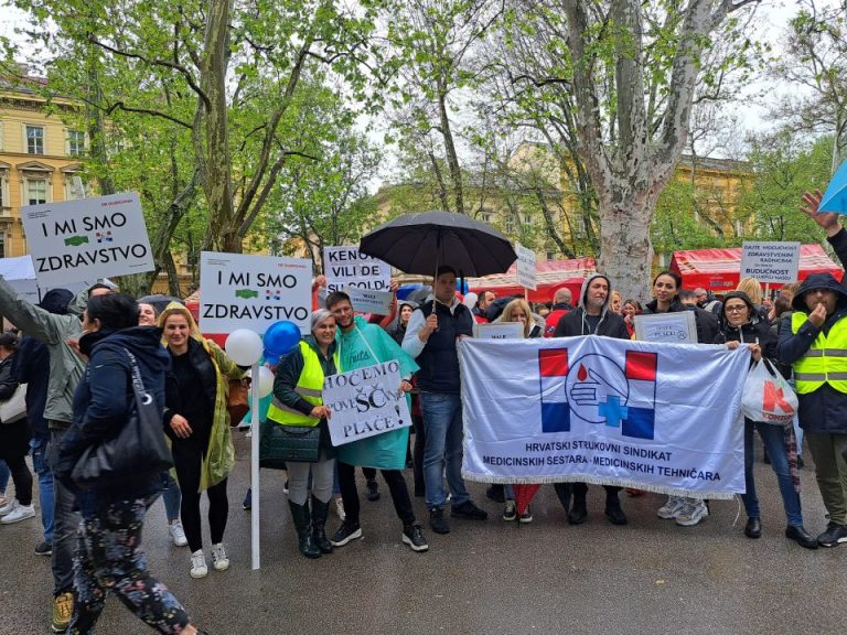 Medicinske sestre i tehničari na prosvjedu u Zagrebu: Hoćemo poveŠČanje plaće!