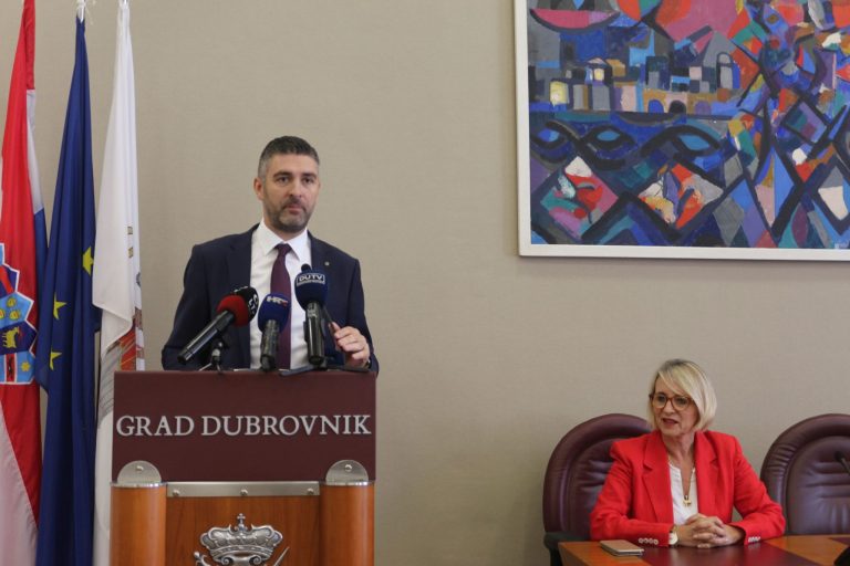 ŠEST GODINA MANDATA: Franković korigira prijedlog o buci i glazbi u Gradu, a svoj rad ocjenjuje trojkom