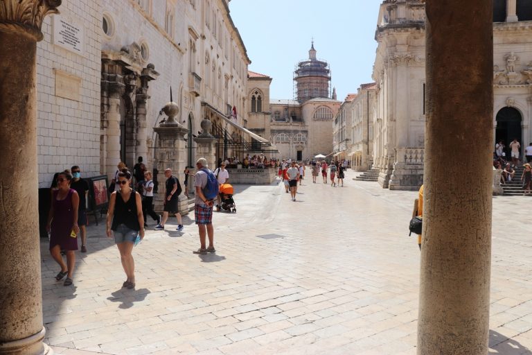 Usvojena odluka o davanju u najam gradskih stanova u povijesnoj jezgri obiteljima s više djece