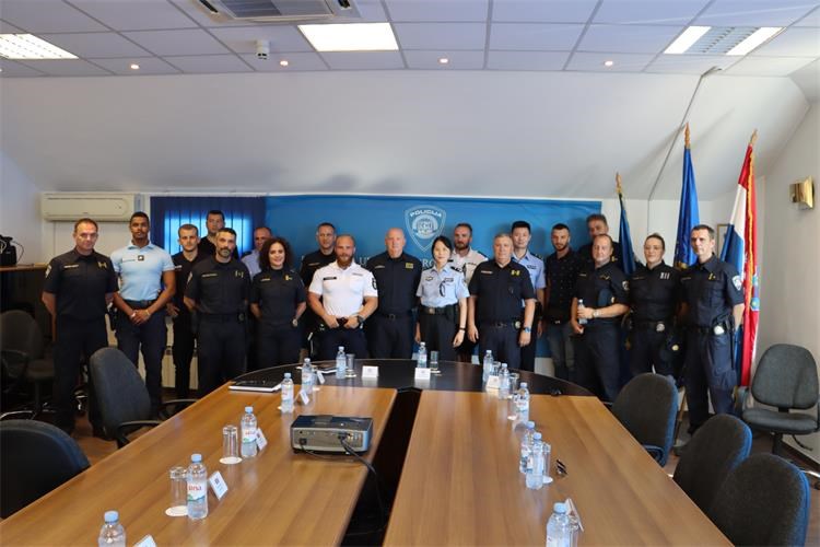 Strani policijski službenici i ove su sezone u Dubrovniku