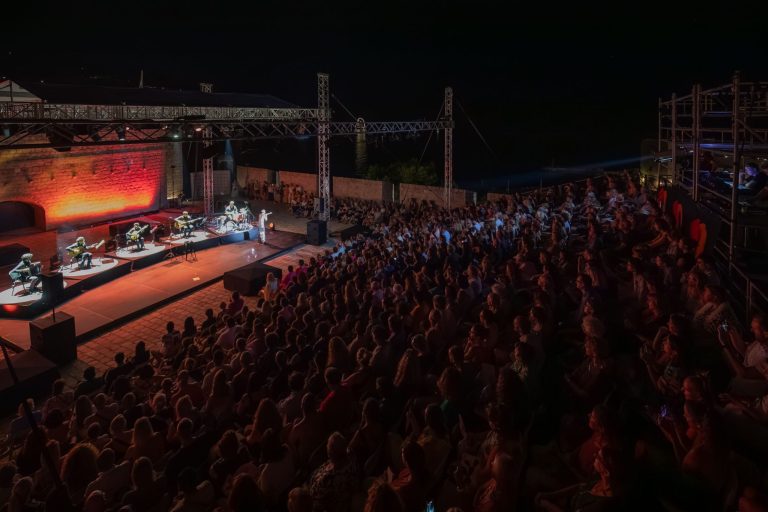 Spektakularan koncert fado dive Marize na Revelinu za koji se danima tražila karta više