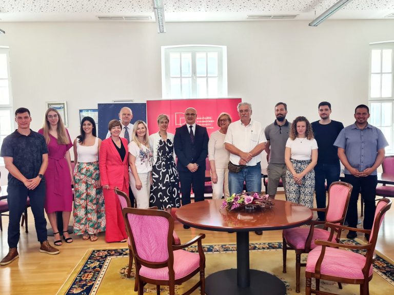 11 GODINA SURADNJE Dodijeljene nagrade i pohvalnice studentima u projektu WebPoSt