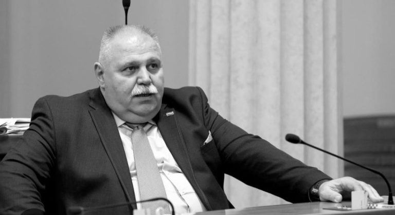 Preminuo Ivan Šuker, bivši ministar financija