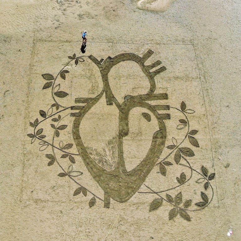 SAND ART NERETVA Slikarica Jasmina Runje otkriva kakav je osjećaj crtati 4 sata na pijesku, a onda crtež prepustiti moru