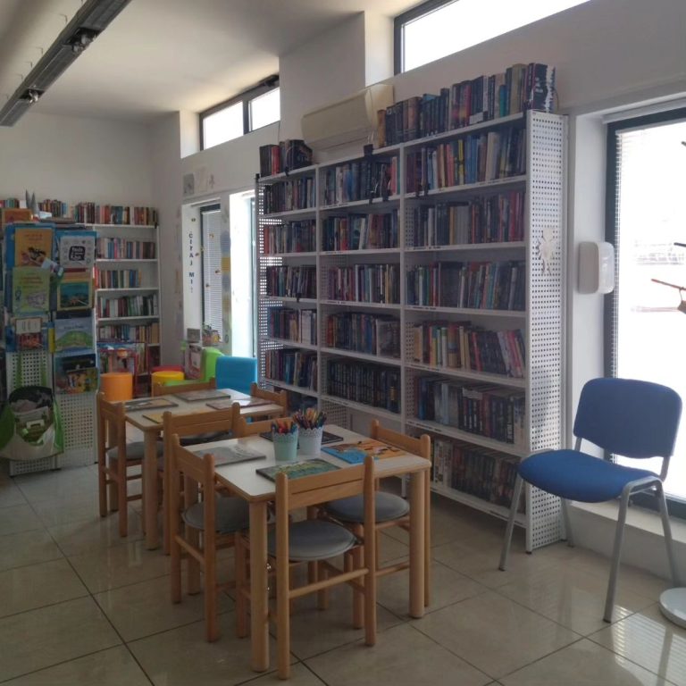 NOVO RUHO KNJIŽNICE U CAVTATU Ajme, što vam je ovdje lijepo!