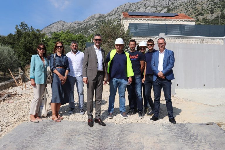 Gradonačelnik obišao radove na izgradnji sustava vodoopskrbe i odvodnje Nove Mokošice, Obuljena, Prijevora i Rožata