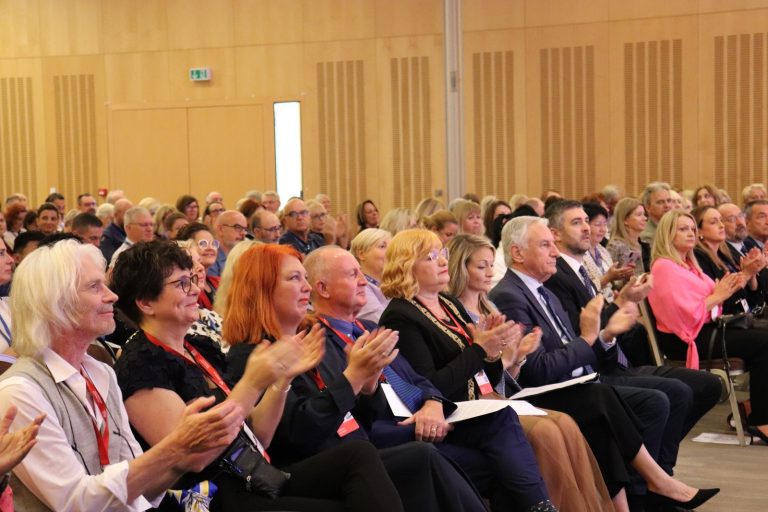 U Dubrovniku otvorena konferencija ravnatelja vrtića i škola –  okupilo se 600 sudionika iz 30 zemalja