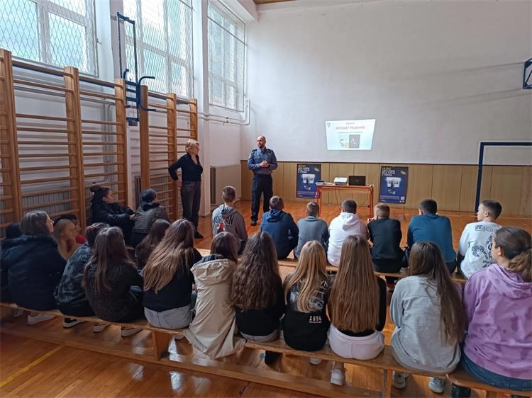 Policija educirala gotovo 2,5 tisuće građana o pojavnim oblicima kibernetičkog kriminaliteta i načinima zaštite