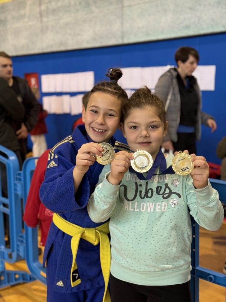 KAŠTELINO KUP Pet medalja za Judo klub Fortitudo, Kaan Keserović i Lara Mihaljević zlatni! 