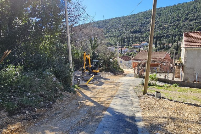 Knežica bez vode zbog puknuća cijevi, popravak se očekuje poslijepodne