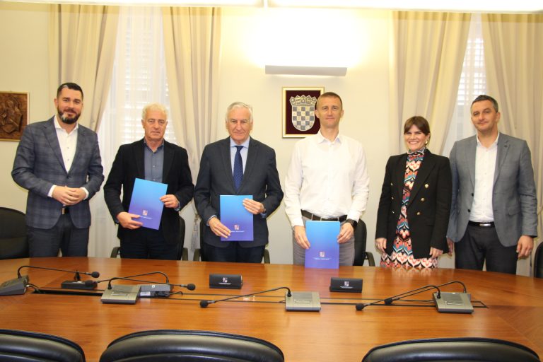 Potpisan sporazum o zajedničkom ulaganju u Osnovnu školu Župa Dubrovačka