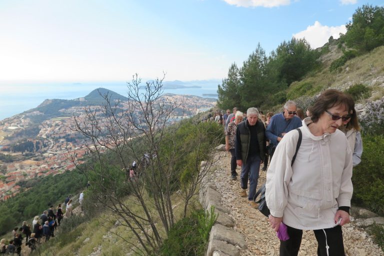 ZBOG NEVREMENA Odgađa se križni put na Srđ 