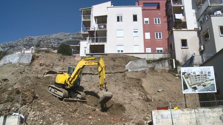 NESAVJESNI GRAĐEVINAR Protivno pravilima struke izvodili radove na građevinskoj parceli, došlo do klizanja tla i poremećaja statike susjedne zgrade
