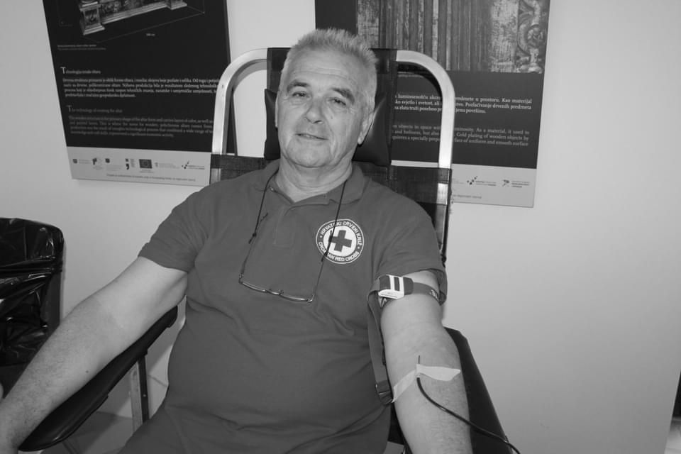 Jerko DUGOGODIŠNJI ČLAN CRVENOG KRIŽA Napustio nas je Jerko Matana, krv je ...