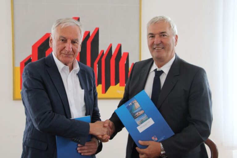 Potpisan sporazum o sufinanciranju projektne dokumentacije za Centar za hipoterapiju i rehabilitaciju Pelješac