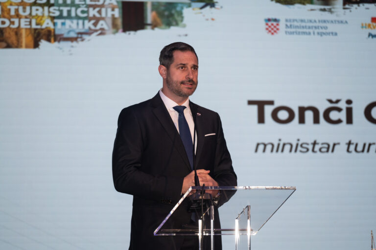 Ministar turizma najavio novi Zakon o ugostiteljskoj djelatnosti sa strožim kontrolama iznajmljivača