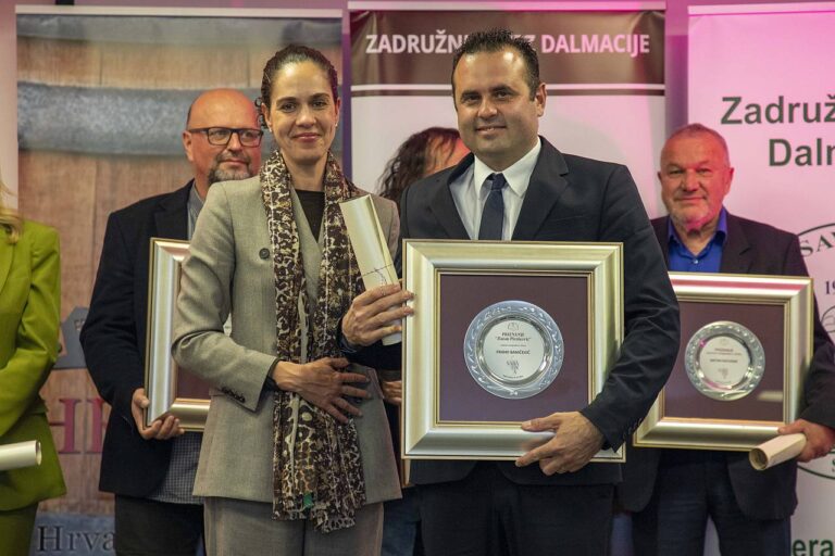 Vinar iz Smokvice Frano Baničević dobitnik priznanja „Zlatan Plenković“ na Sabatini 2024.