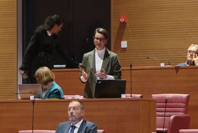 Knežević pitala Plenkovića bi li Vlada podržala projekt podzemnog tunela u Dubrovniku