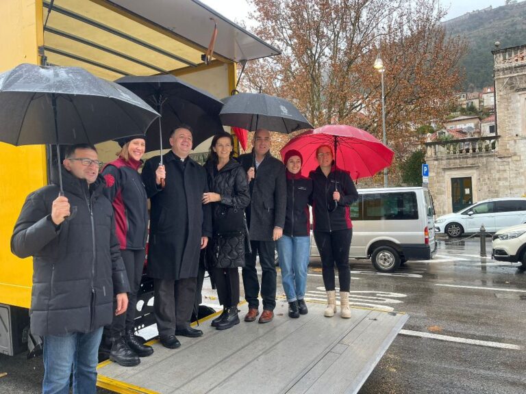 Tradicionalna humanitarna akcija Caritasa “Podijelimo radost Božića”