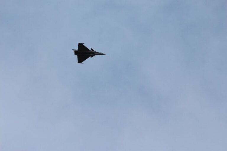 FOTO: Rafale preletio preko dubrovačkog neba u počast braniteljima Grada