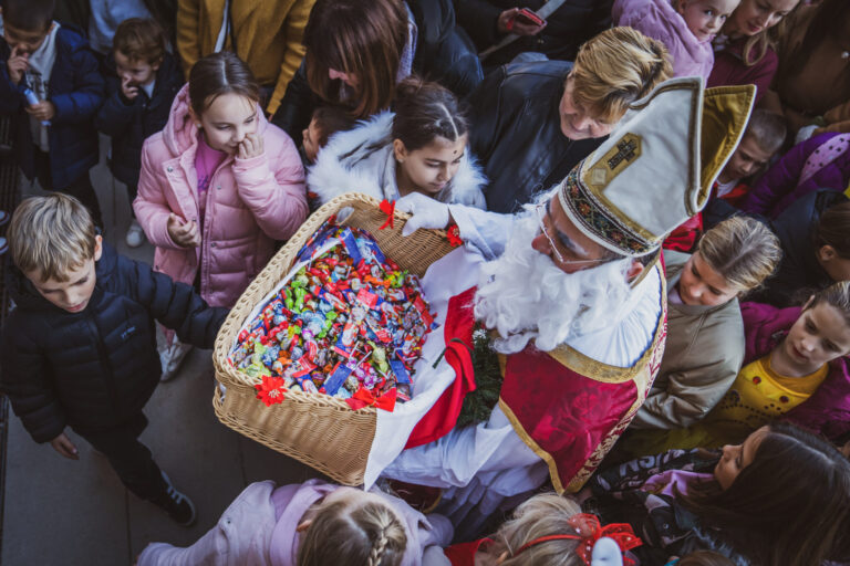 FOTO: Sveti Niko bio je u Studentskom centru