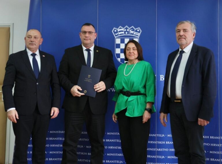 Opća bolnica Dubrovnik potpisala ugovore za preventivne preglede hrvatskih branitelja