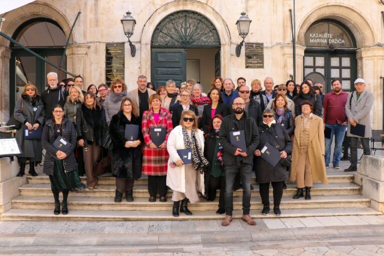 DODIJELJENI UGOVORI ZA JAVNE POTREBE U KULTURI – 450 tisuća eura za 107 programa, sredstva u dvije godine povećana za 115 posto