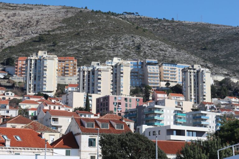 “Priuštivo stanovanje ne smije biti presedan pod kojim bi se širila građevinska područja za tzv. greenfield izgradnju”
