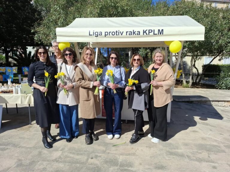 Dan narcisa, kojim se podiže svijest o važnosti preventivnih pregleda dojki, obilježen na Korčuli
