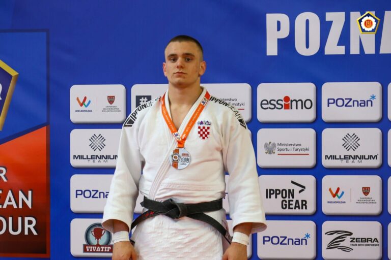 Borna Butijer srebrni na Europskom juniorskom kupu u Poznanju
